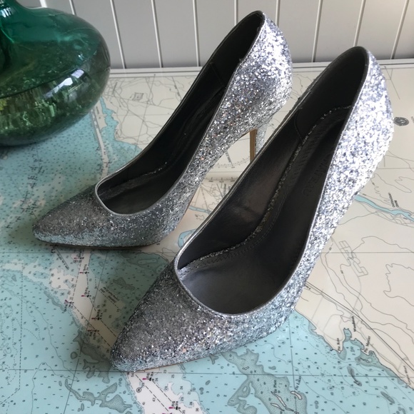 Sparkly Silver Heels by Le Chateau - Picture 3 of 9